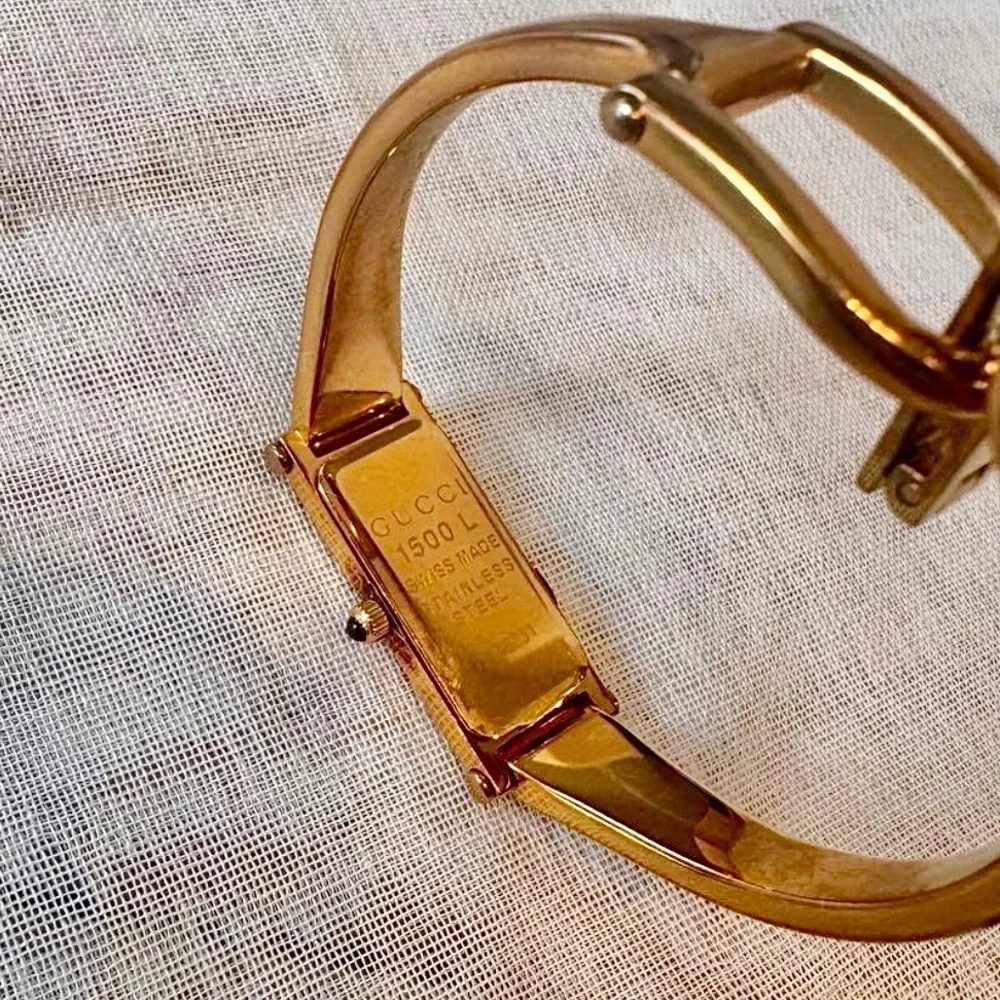 Vintage Gucci Watch gold tone watch white mother of pearl dainty bracelet watch - Picture 7 of 11